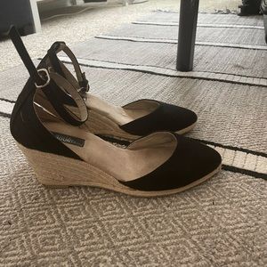 Black espadrilles block sandal
